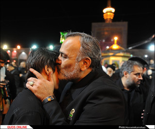 مراسم آیینی شام غریبان سیدالشهدا(ع) در حرم مطهر رضوی برگزار شد/گزارش تصویری
