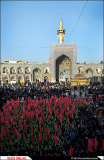 آیین بدرقه خدام اربعین حسینی در حرم مطهر رضوی برگزار شد/گزارش تصویری