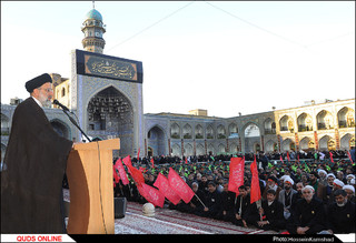 آیین بدرقه خدام اربعین حسینی در حرم مطهر رضوی برگزار شد/گزارش تصویری