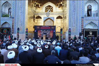 آیین بدرقه خدام اربعین حسینی در حرم مطهر رضوی برگزار شد/گزارش تصویری