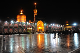 آیین سنتی خطبهخوانی شب شهادت امام رضا(ع) برگزار شد /گزارش تصویری