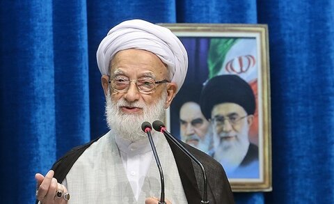 هیچ زمانی آمریکا مانند امروز ذلیل و بی ارزش نشده بود آیتالله امامی کاشانی