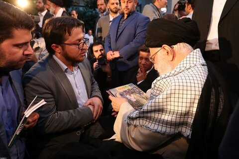 جمعی از شعرا و اهل ادب با رهبر انقلاب دیدار کردند دیدار