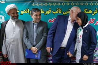 طی این مراسم، مهلا مومن زاده مدال خود را به یاد دایی شهیدش، به پدربزرگ خود تقدیم و ایشان هم این مدال را به موزه ورزش موسسه تربیت بدنی آستان قدس رضوی اهدا کردند.