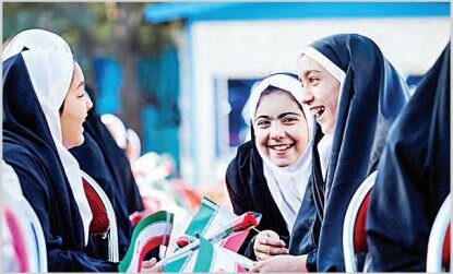نشاط خانواده و سلامت جامعه در گرو حضور مؤثر دختران
دختران خندان