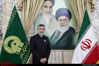 اهدای نشان خادمی امام رضا(ع) به عوامل سرنگونی پهپاد آمریکایی