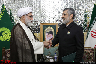 اهدای نشان خادمی امام رضا(ع) به عوامل سرنگونی پهپاد آمریکایی