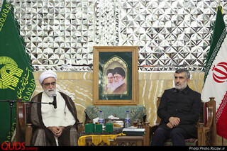 اهدای نشان خادمی امام رضا(ع) به عوامل سرنگونی پهپاد آمریکایی