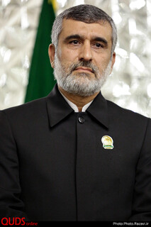 اهدای نشان خادمی امام رضا(ع) به عوامل سرنگونی پهپاد آمریکایی