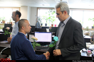 دیدارمعلولین ذهنی آسایشگاه شهیدبهشتی مشهدباخبرنگاران روزنامه قدس