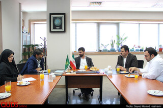 دیدار مدیرکل اداره فرهنگ و ارشاداسلامی خراسان رضوی باخبرنگاران روزنامه قدس