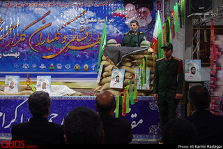 مراسم معنوی عطر افشانی و گلباران گلزار شهدا در بهشت رضا علیه السلام