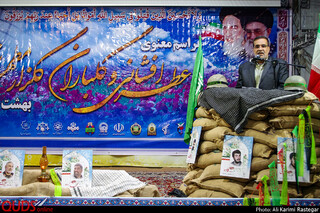 مراسم معنوی عطر افشانی و گلباران گلزار شهدا در بهشت رضا علیه السلام