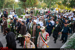 مراسم معنوی عطر افشانی و گلباران گلزار شهدا در بهشت رضا علیه السلام