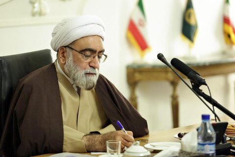 تولیت آستان قدس رضوی درگذشت همشیره آیت الله مکارم شیرازی را تسلیت گفت حجت الاسلام و المسلمین مروی تولیت آستان قدس رضوی