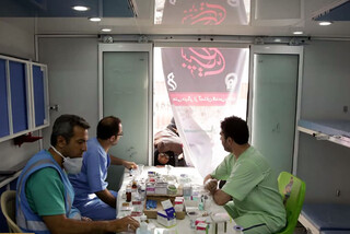 خدمت رسانی بیمارستان سیار رضوی در مسیر نجف و کربلا