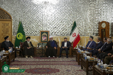 اعضاء کارگروه ملی زیارت با تولیت آستان قدس رضوی دیدار کردند دیدار