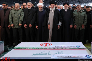 تشییع و اقامه نماز بر پیکر سردار بزرگ سپهبد شهید حاج قاسم سلیمانی و شهیدان مقاومت