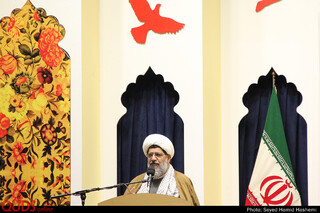 برگزاری همایش"مکتب انقلاب،حوزه علمیه طراز نظام اسلامی" درمشهد