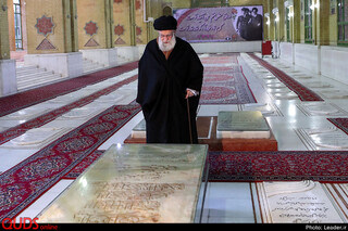 حضور رهبر معظم انقلاب اسلامی در مرقد امام خمینی(ره) وگلزار شهدا