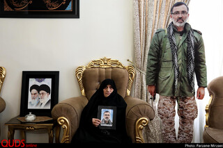 فاطمه دانشمند مادر شهید جواد محمدی مفرد متولد سال ۵۶ و که در بهمن ۹۴ در خانطومان به شهادت رسید.