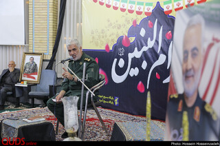 از تبار ام البنین سردار سلیمانی تجلیل از خانواده شهدا