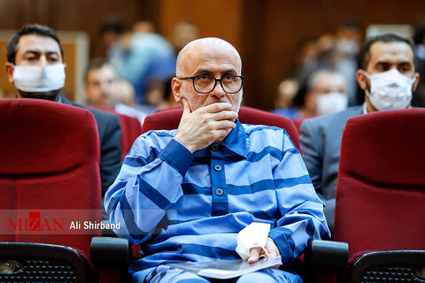 اکبر طبری به 58 سال حبس، بیش از ۲۲۰۰ میلیارد ریال رد مال و جزای نقدی و انفصال از خدمات دولتی محکوم شد 3