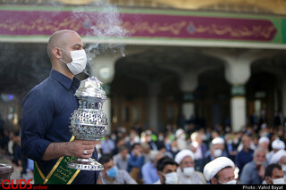 آیین خطبه خوانی در حرم حضرت معصومه سلام الله علیها در آغاز دهه کرامت