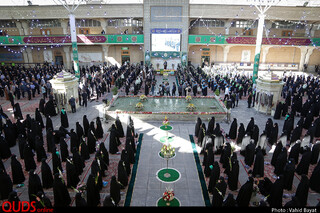آیین خطبه خوانی در حرم حضرت معصومه سلام الله علیها در آغاز دهه کرامت