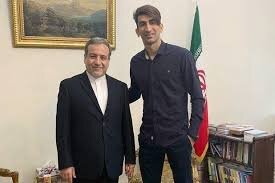بیرانوند از عراقچی کمک خواست
بیرانوند و عراقچی