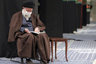 مراسم قرائت زیارت اربعین با حضور رهبر انقلاب در حسینیه امام خمینی (ره)