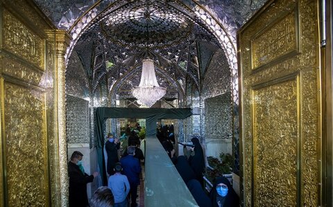 بخشی از مسیر روضه منوره حرم مطهر رضوی بازگشایی شد بازگشایی بخشی از مسیر روضه منوره حرم مطهر رضوی