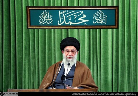 کار تشکیلاتی پشت سر کشیدن کاریکاتور از پیامبر ( ص) وجود دارد/سیاست ما در قبال آمریکا با رفت و آمد اشخاص تغییری نمیکند/ تروریستها به مرزهای ما نزدیک شوند، محکم پاسخ میدهیم رهبر