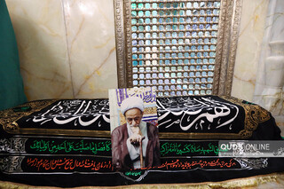 طواف پیکر آیت الله مصباح یزدی در حرم مطهر رضوی