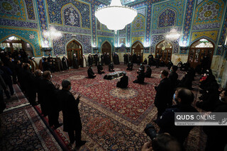 طواف پیکر آیت الله مصباح یزدی در حرم مطهر رضوی