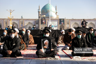 مراسم وداع با پیکر آیت الله مصباح یزدی(ره) در حرم مطهر رضوی