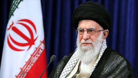 همسرایی جوانان عراقی به عشق رهبر انقلاب اسلامی / فیلم رهبری