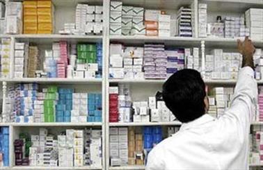تسهیلات هلال احمر برای بیماران/ ارائه داروهای تک‌ نسخه‌ای در شرق تهران