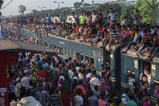 عکس/تعطیلات عیدقربان و مسافرت با قطاردر بنگلادش
