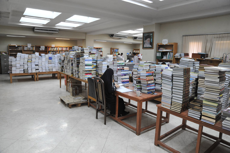 جذب 125هزار جلد کتاب جدید برای کتابخانه مرکزی آستان قدس
