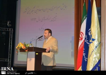 ایران و آذربایجان نسبت به افزایش همکاری در بخش های اقتصادی و سیاسی تلاش می کنند
