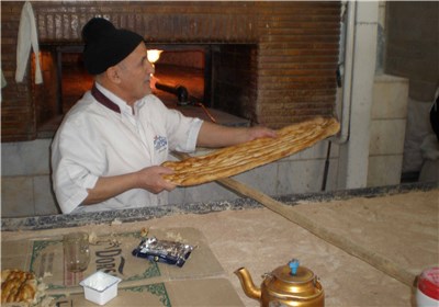 دولت تا اطلاع ثانوی جلوی مصوبه افزایش ۳۰درصدی قیمت نان را گرفت