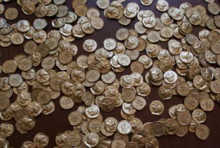 دستگیری سارق 1260 سکه باستانی در دهلران