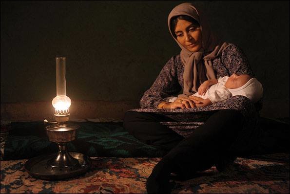 لالایی «شیار ۱۴۳» را یک مادر کرمانی خواند/ اندوه مشترک ۲ زن در از دست دادن فرزند