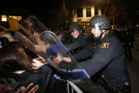 سرکوب معترضان به نژادپرستی در آمریکا/ ادامه تظاهرات گسترده و بازداشت 150نفر
