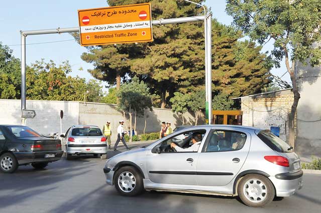 ترافیک و شلوغی؛ پس لرزه‌های پولی شدن تردد در هسته مرکزی مشهد