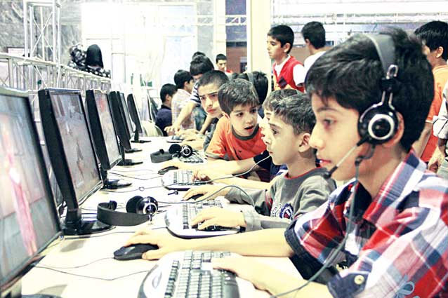  نوجوانان ایرانی در بازی‌های رایانه‌ای غربی بازی می‌خورند
