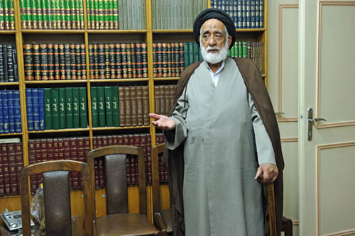 با حجت الاسلام طباطبایی، از وایبر تا احمدی نژاد 