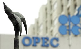 اوپک همچنان روی مخالفت با افزایش قیمت نفت راسخ است


