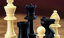 برگزاری بزرگ‌ترین مسابقه شطرنج سیمولتانه تاریخ ورزش ایران در تبریز